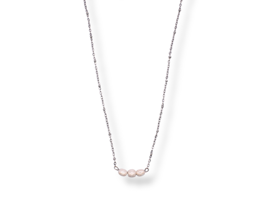 Halskette Vara mit veganen Keramikperlen & Edelstahl.