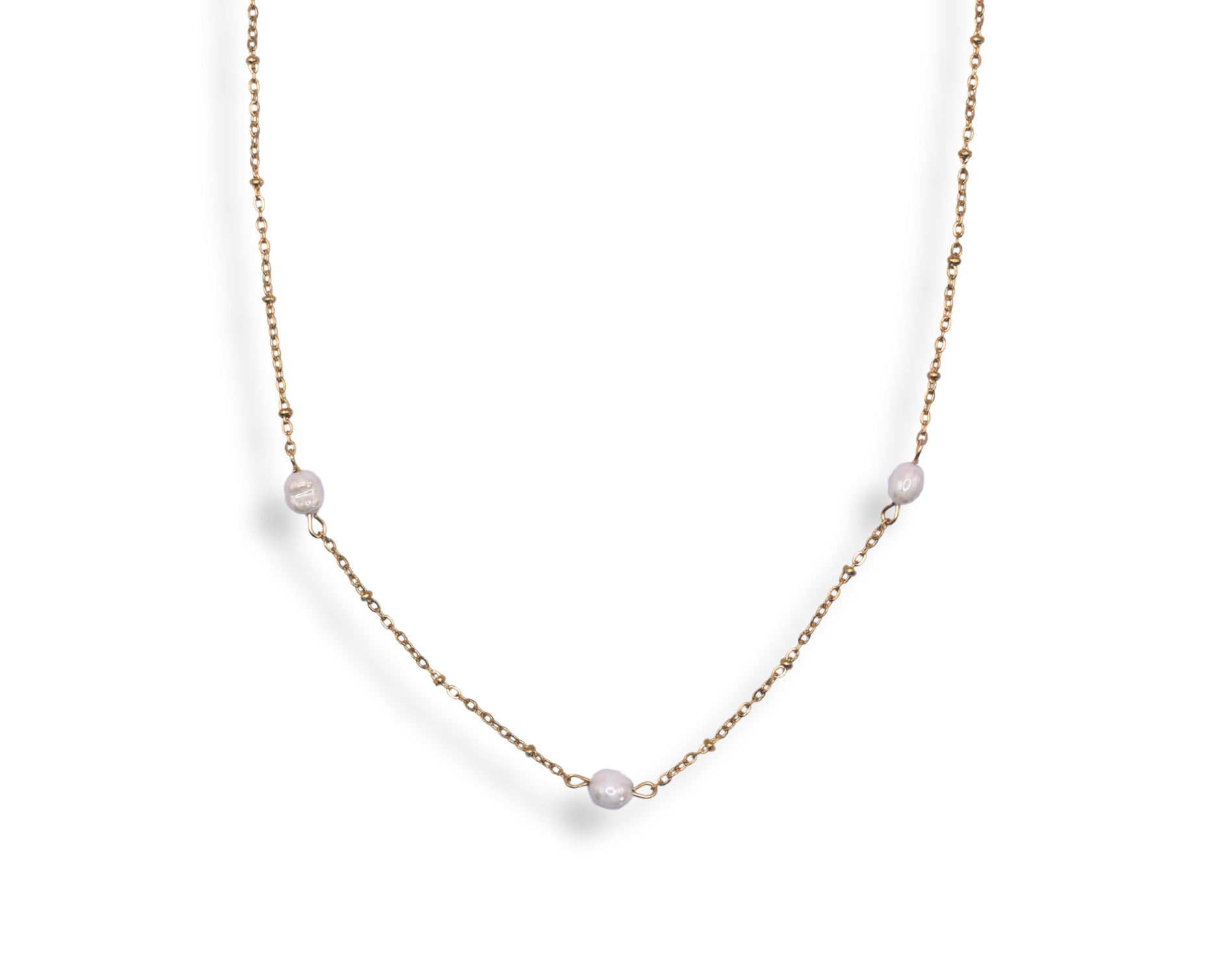 Halskette Amara mit veganen Perlen – ocean-inspired Design.