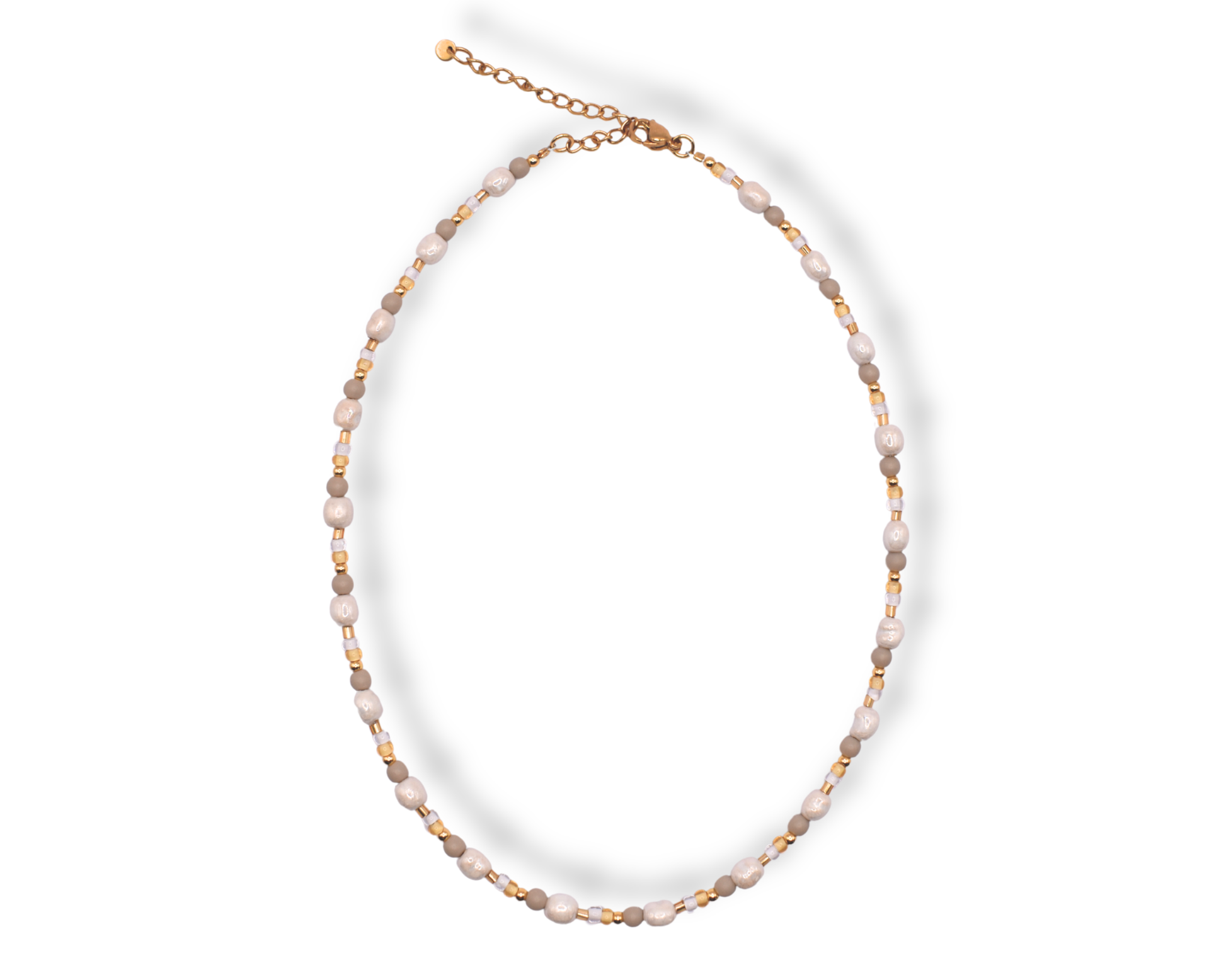 Vayana Halskette mit veganen Keramikperlen aus Edelstahl.