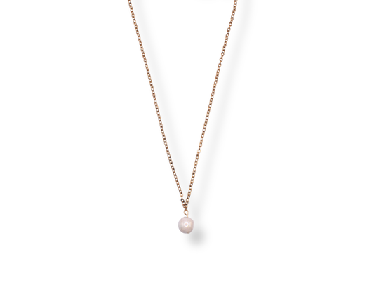 Viona Halskette mit veganen Keramikperlen aus Edelstahl.