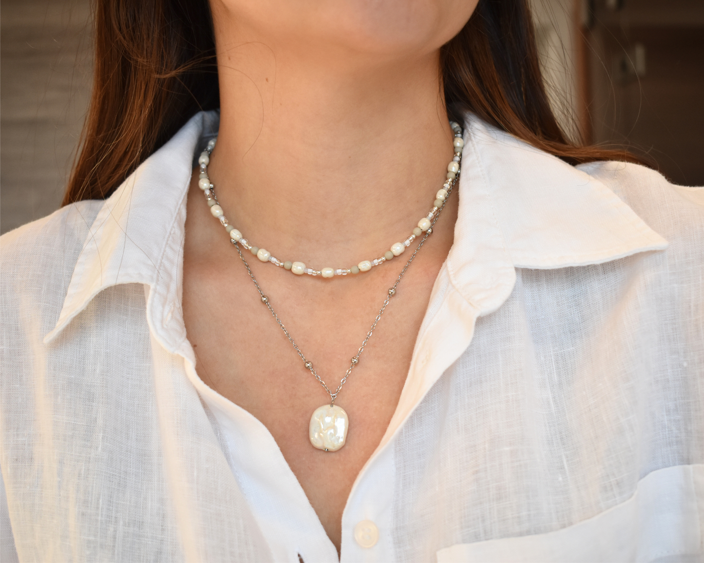 Halskette Maréa – Signature Piece mit veganen Perlen aus Keramik.