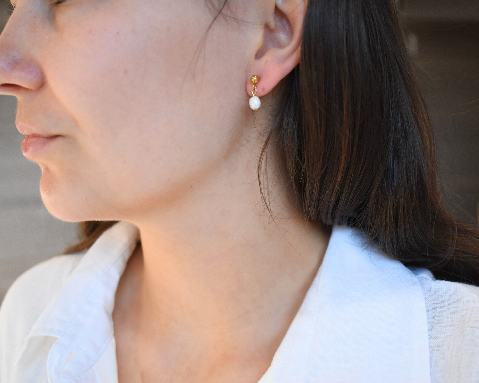 Ohrstecker Viona mit veganen Keramikperlen – fair & handmade.