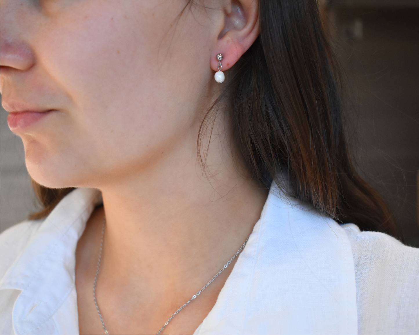 Ohrstecker Viona mit veganen Keramikperlen – fair & handmade.